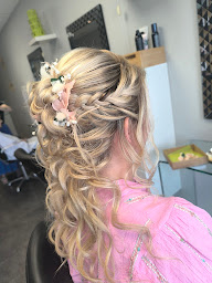 Photo n°3 de Univ'hair Creation Jerome à Bourges (Salon de coiffure)