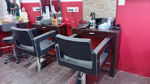 Photo n°17 de Coiffeur Les Ciseaux de fred à La Fare-les-Oliviers (Salon de coiffure)