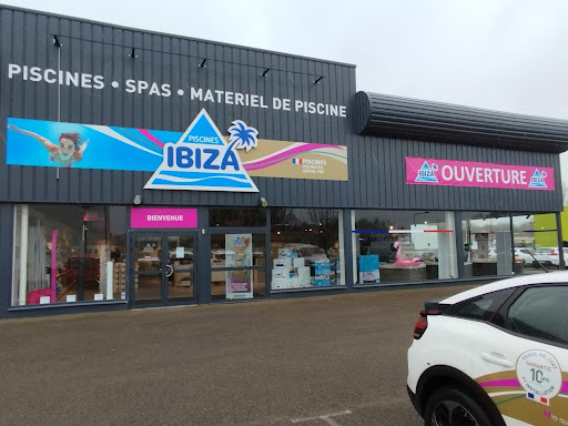 Photo de Piscines Ibiza Le Mans à Challes (72250)