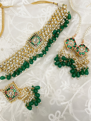 Mannat Boutique - Visual