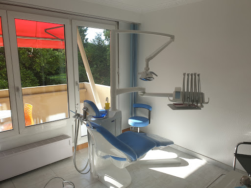 Dentistes Dr. Yasen Nizamaldin et Carmen Jaikin