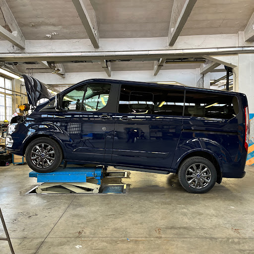Ford Transit Center Ambrostore - Thumbnail