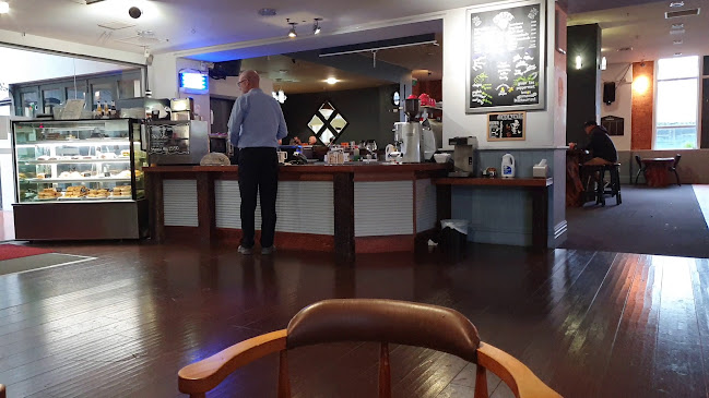 Reviews of Trax Cafe & Bar in Wellington - Pub