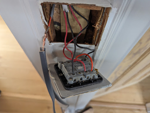 82 electrical - Thumbnail