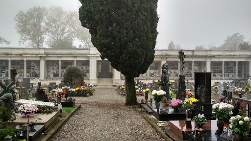 Cimitero di Carnago