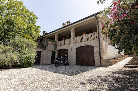 B&B Villa dei Desideri - Bed and Breakfast Chieti Strada Pila, 1, 66100 Chieti CH, Italia