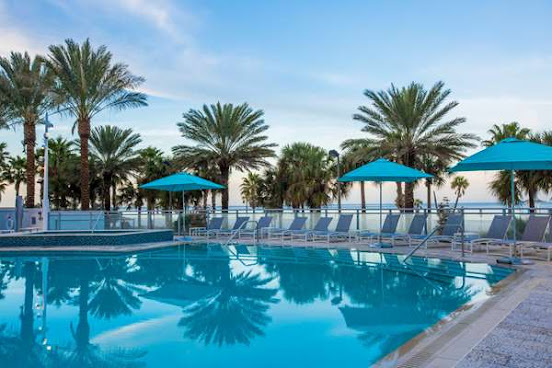 Wyndham Grand Clearwater Beach by null
