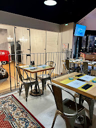 Photo n°9 de Drivers' Club à Larmor-Plage (Magasin de vêtements vintage)