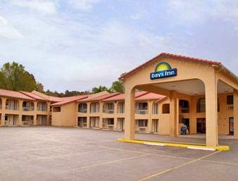 Days Inn by Wyndham Ruidoso Downs