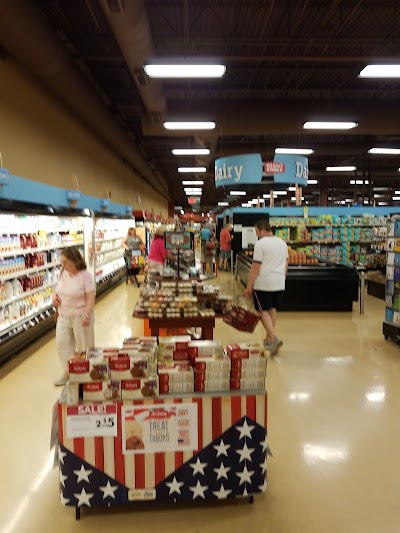 Giant Eagle Supermarket