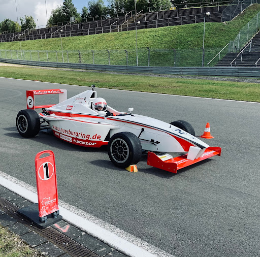 Nürburgring Driving Academy