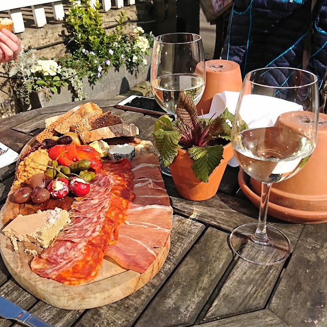 The Bailiwick - Free House