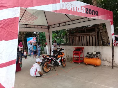Photos of Wahyu Purnama Motor