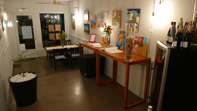 L'Art I Show Restaurant