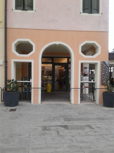 Bar Dibi - Visual