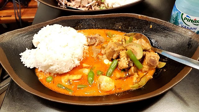 Manam Thai Food & Sweets