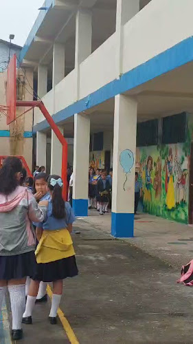 Escuela de Educación Básica Lago Agrio