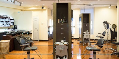 Vakkar Salon