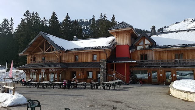 Logis Hôtel les Roches 1500