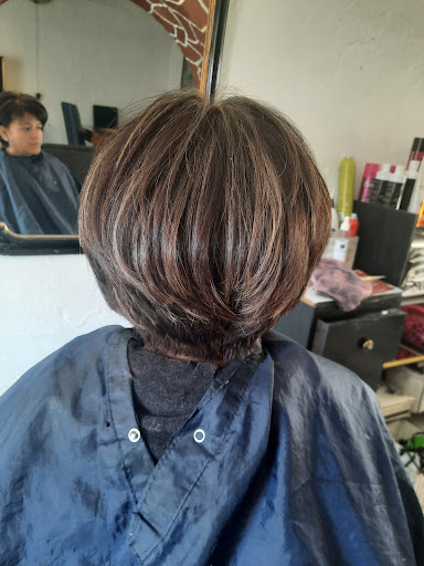 Diva's Salon(hair studio) - Thumbnail