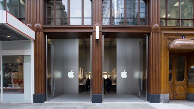 Photos of Apple Rue de Rive