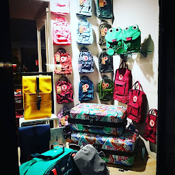 Photo n°9 de Maroquinerie Barret - Travel and Business Store à Lyon (Magasin de maroquinerie)