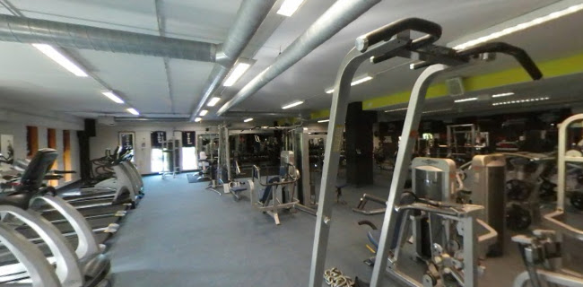 Nyitvatartás: Cosmo Sport Fitness és Aerobic Központ
