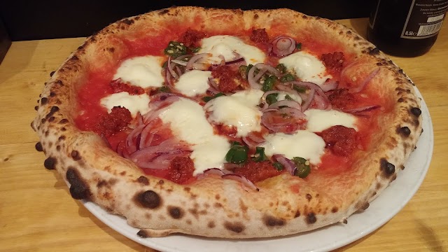 485Grad Neapolitanische Pizza & Wein