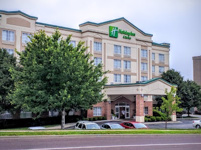 Photos of Holiday Inn & Suites Overland Park-Conv Ctr, an IHG Hotel