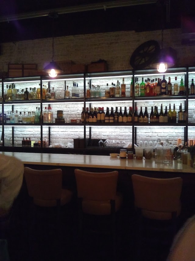 Lexington Smokehouse & Bar