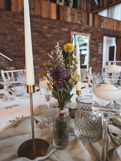 Banksia Flowers and Gifts Gallery - United Kingdom