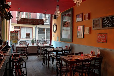 Photos of La Cubanita