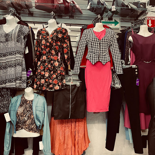 Kikigos Boutique - Thumbnail