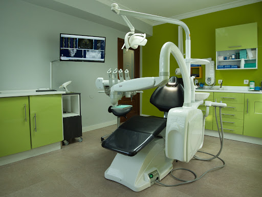 Clinica Dental Caranza | Dentista en Ferrol - Thumbnail