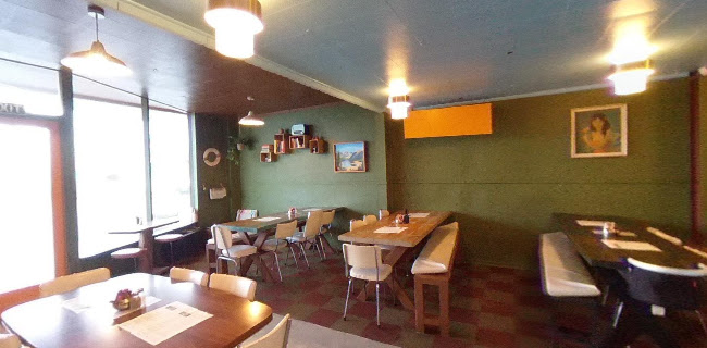 The Crib Café