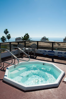 Laguna Surf 611 S Coast Hwy, Laguna Beach, CA 92651