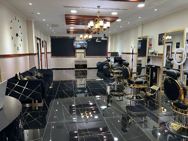 The Sharp Edge - Luxury Men’s Salon Dubai - Barber shop