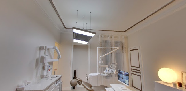 6 Rue Daubigny, 75017 Paris