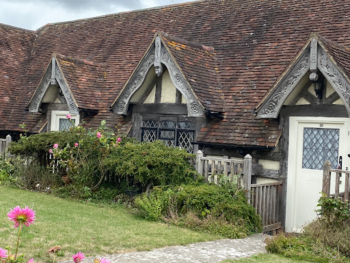 Tudor Close - Thumbnail