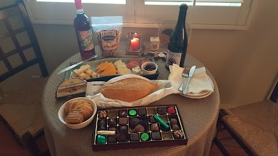 Photos of Meadowlark Inn