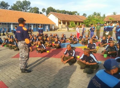 Photos of SMKN 1 PELAYARAN Kalipuro