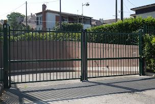 Photo n°5 de HUGUET SAS à Rueil-Malmaison (Fournisseur de portes de garage)