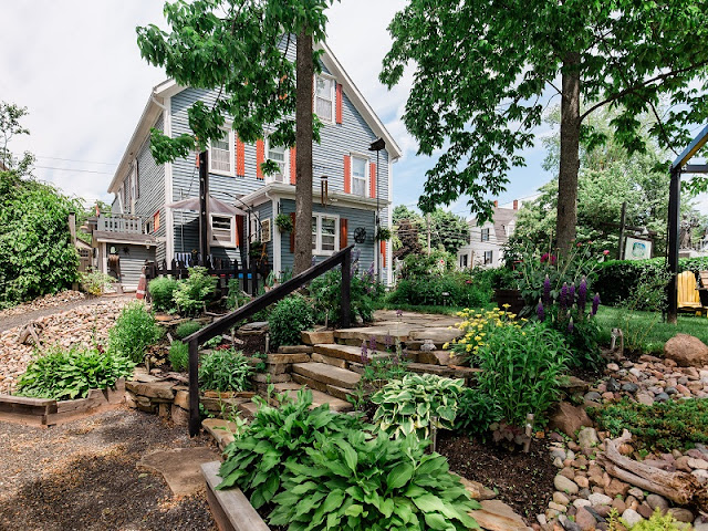 Willow House Inn Bed and Breakfast by null