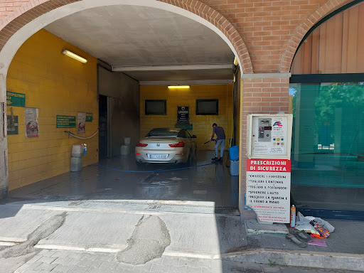 Ip Service Station - Visual