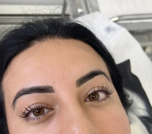 Queen Brows Bar - Thumbnail