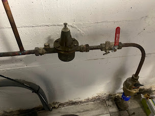 Photo n°36 de LR Plomberie Chauffage Plombier et Chauffagiste - Couverture et Toiture en Essonne 91 - Dépannage Réparation Urgence Fuite à Brétigny-sur-Orge (Couvreur)