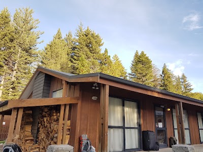 Photos of Lakefront Lodge Backpackers