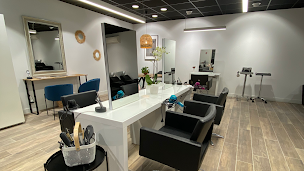 Photo n°1 de Salon Christine pedrosa à Eysines (Salon de coiffure)