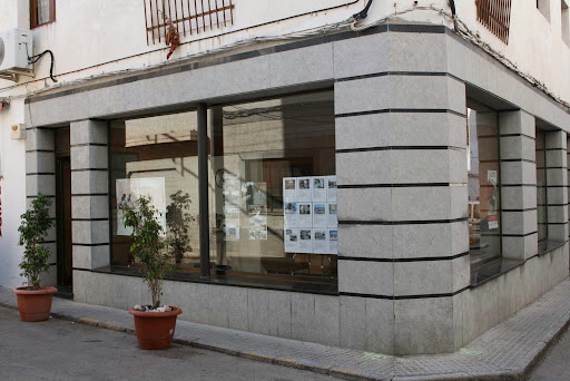 ADELAIDA ORTONEDA TOMÀS Gallery - Spain