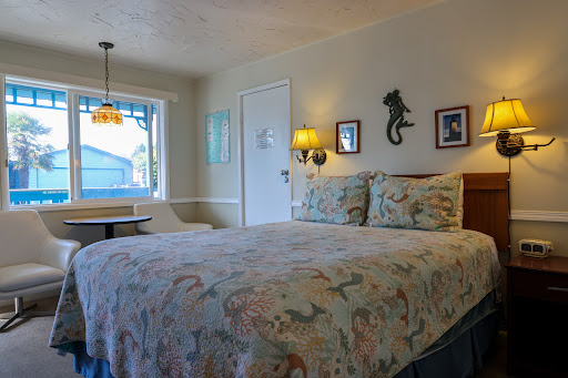 Mermaid Inn & RV Park - Thumbnail
